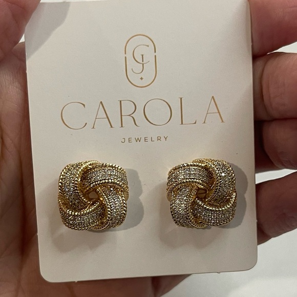 Jewelry - 18k Gold Plated CZ Knot Stud Earrings Made in Brazil SemiJewelry Top Quality